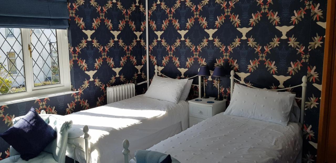 Wychwood House Bed and Breakfast Penally Exteriör bild