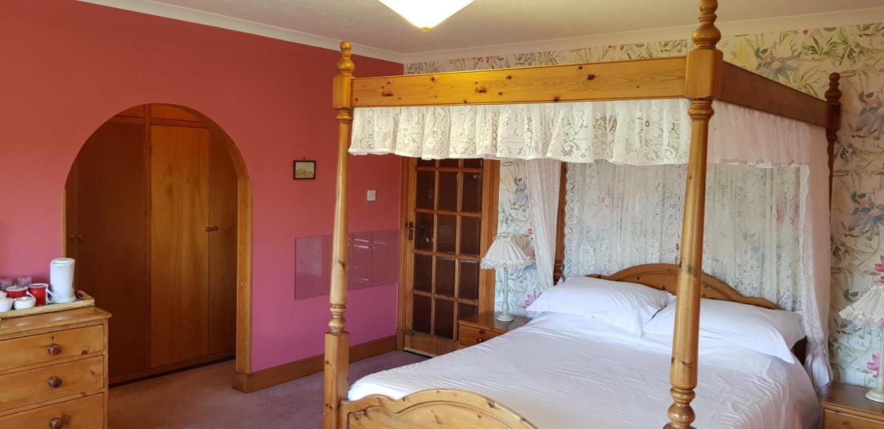 Wychwood House Bed and Breakfast Penally Exteriör bild