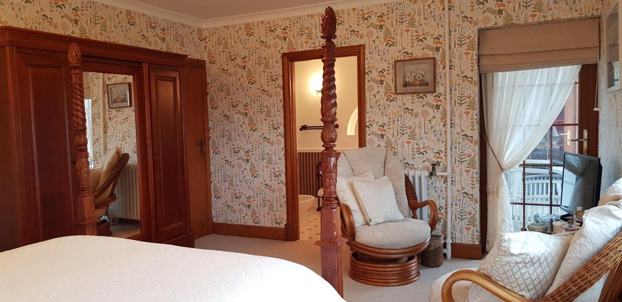 Wychwood House Bed and Breakfast Penally Exteriör bild