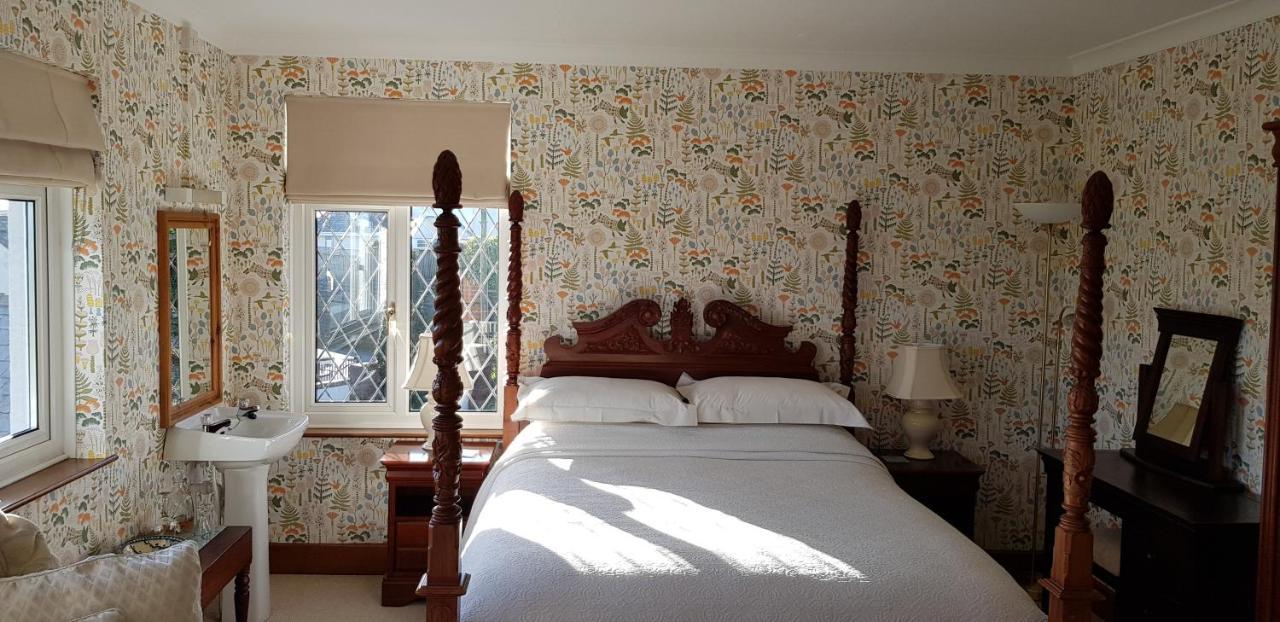 Wychwood House Bed and Breakfast Penally Exteriör bild