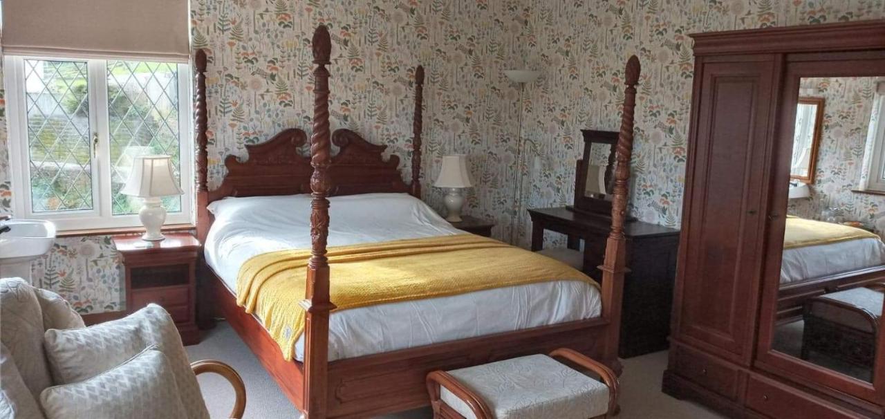 Wychwood House Bed and Breakfast Penally Rum bild