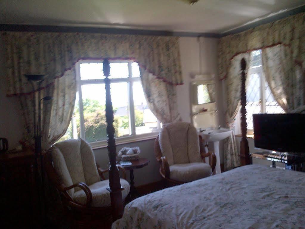 Wychwood House Bed and Breakfast Penally Exteriör bild